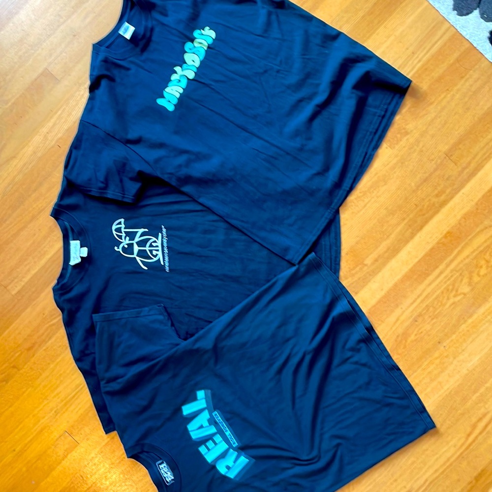 3 T-shirts